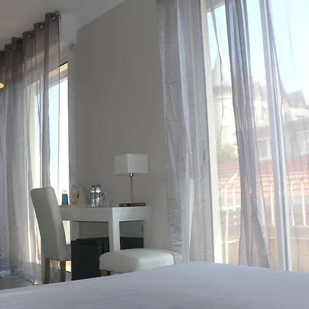 Marbella فندق 3*