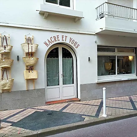 Marbella Отель Биарриц