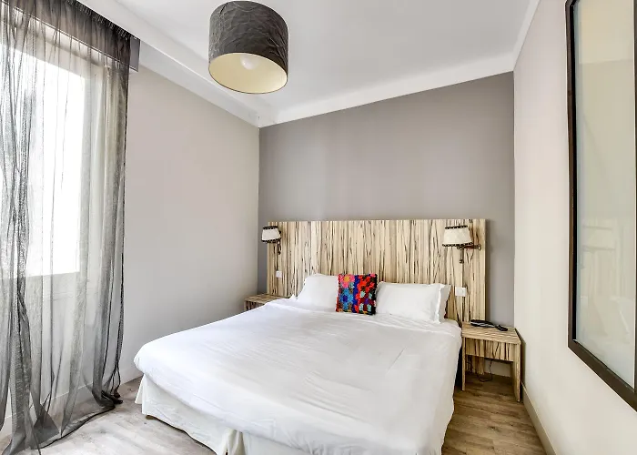 Marbella Szálloda Biarritz