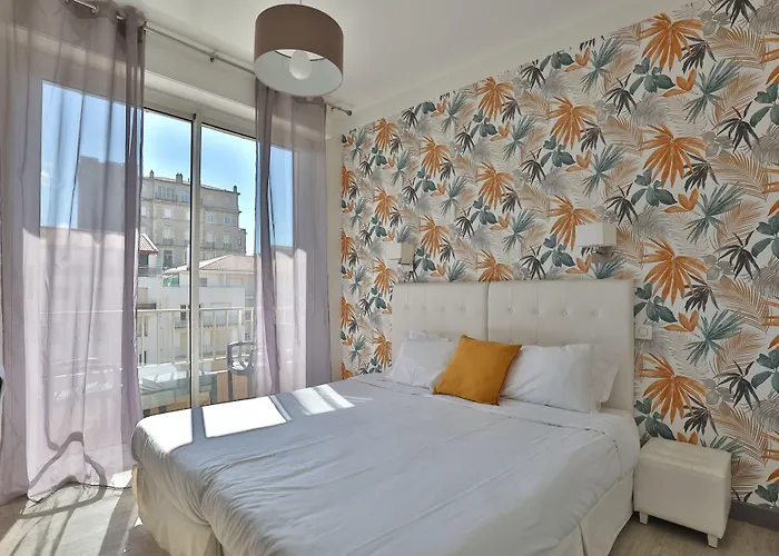 Marbella Szálloda Biarritz